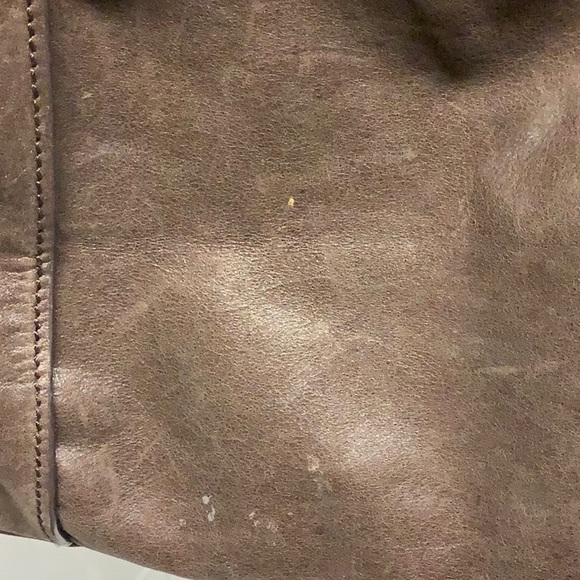 Badgley Mischka Large Chain Leather Shoulder Bag - Picture 12 of 16